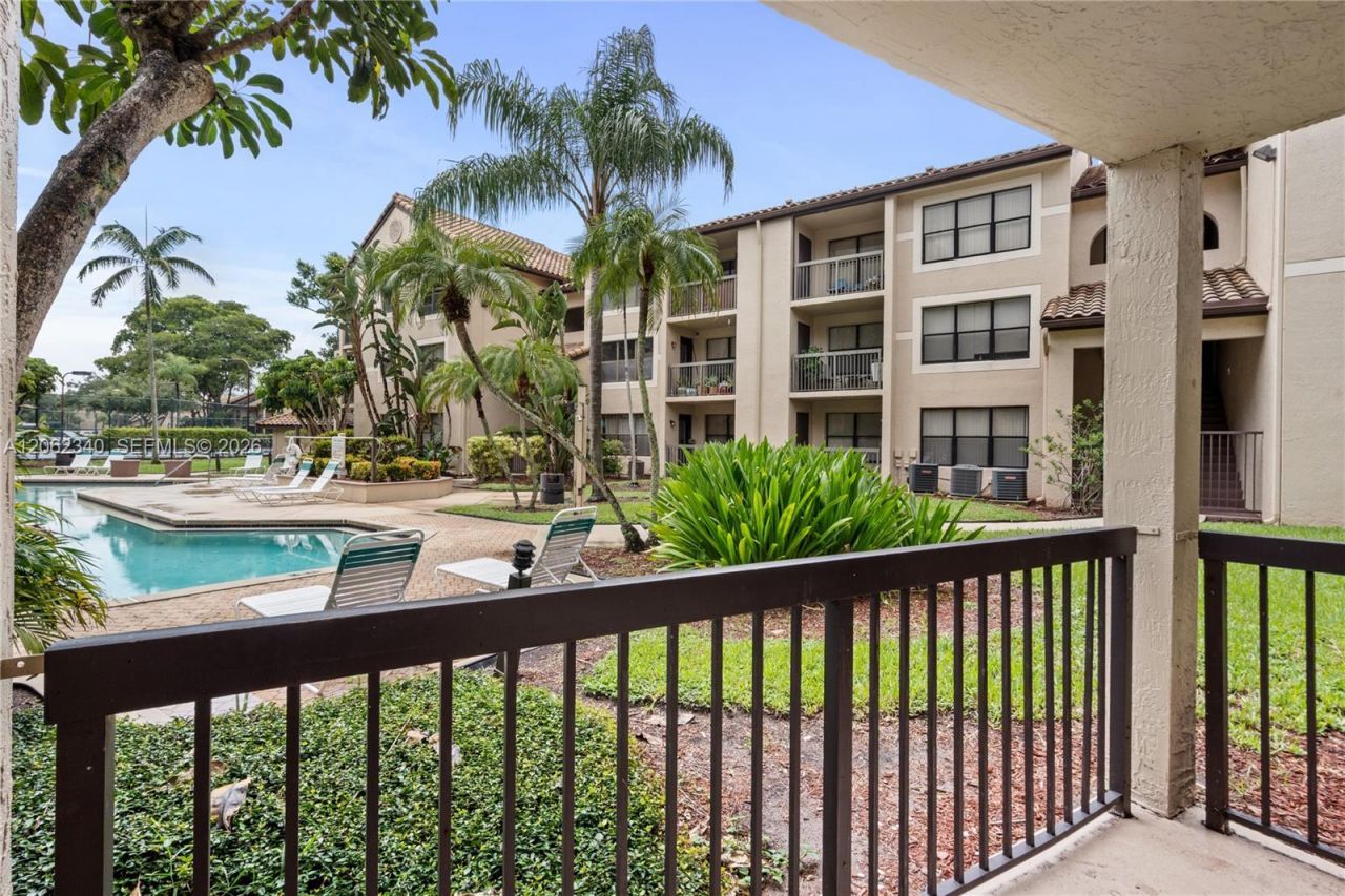 4241 W Mcnab Rd , Unit 11, Pompano Beach, FL 33069 Photo