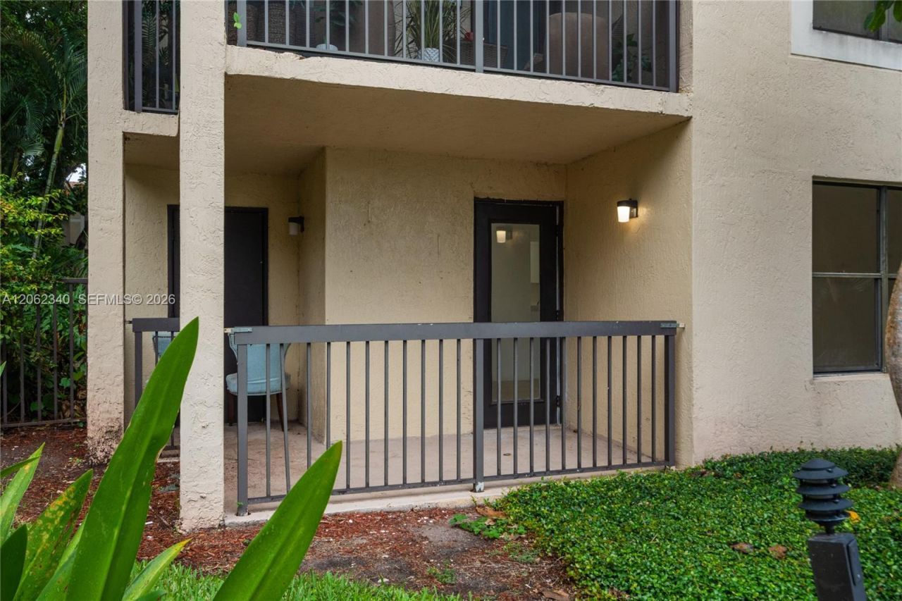 4241 W Mcnab Rd , Unit 11, Pompano Beach, FL 33069 Photo