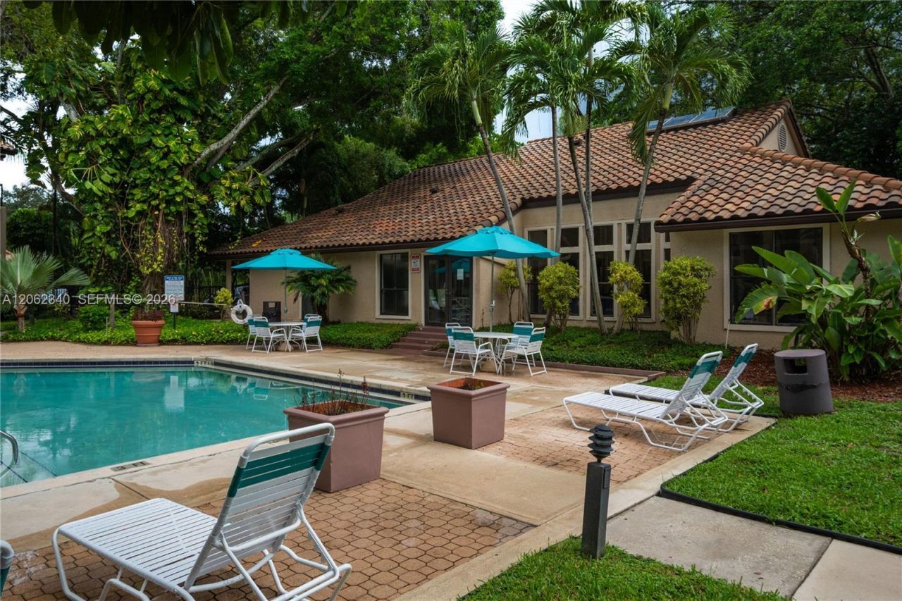4241 W Mcnab Rd , Unit 11, Pompano Beach, FL 33069 Photo