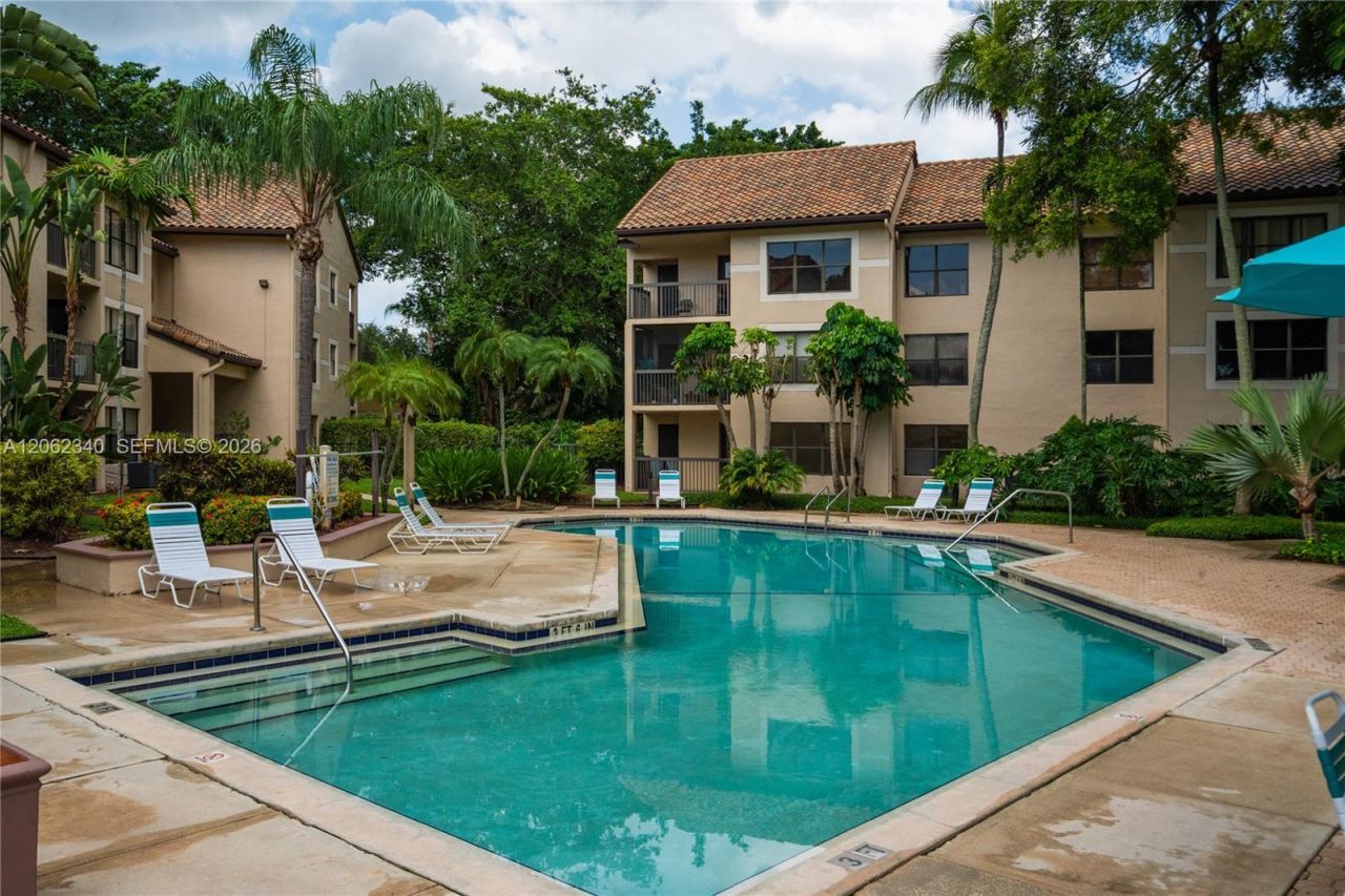4241 W Mcnab Rd , Unit 11, Pompano Beach, FL 33069 Photo
