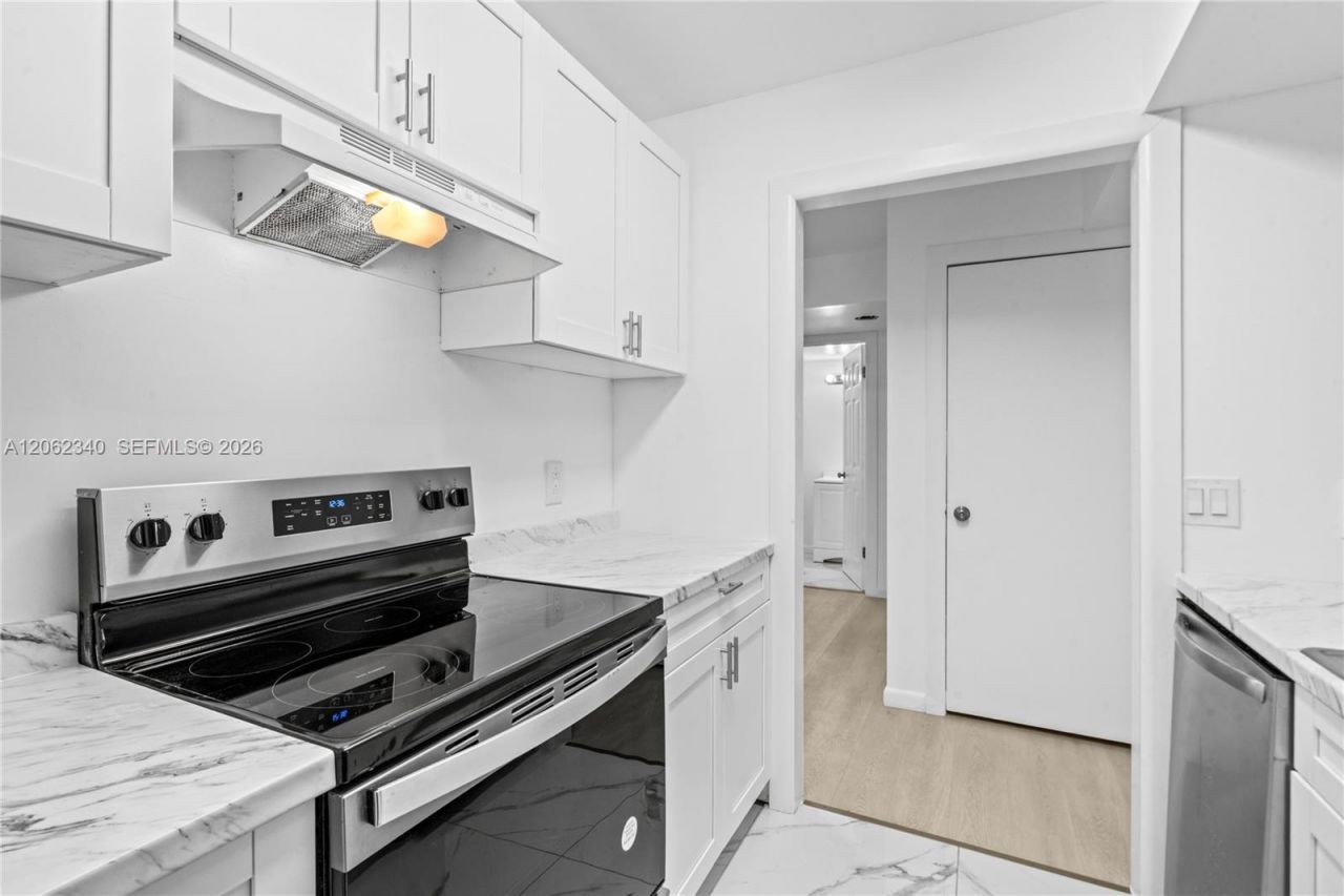 4241 W Mcnab Rd , Unit 11, Pompano Beach, FL 33069 Photo