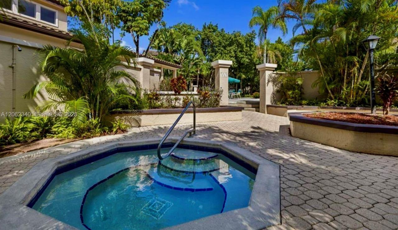 4241 W Mcnab Rd , Unit 11, Pompano Beach, FL 33069 Photo