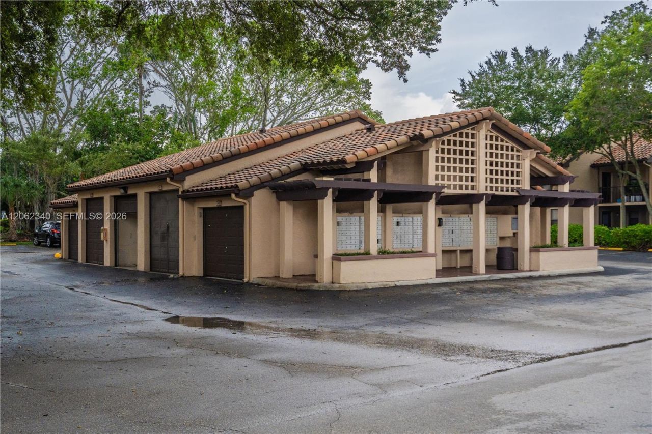 4241 W Mcnab Rd , Unit 11, Pompano Beach, FL 33069 Photo