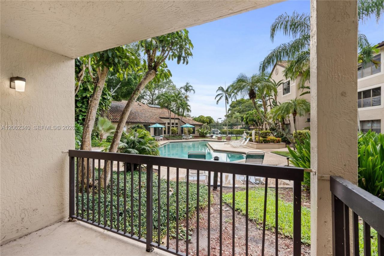 4241 W Mcnab Rd , Unit 11, Pompano Beach, FL 33069 Photo