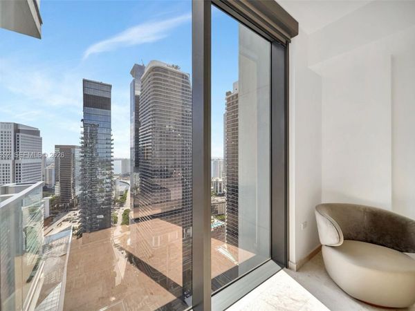 88 SW 7th St , Unit 3203, Miami, FL 33130