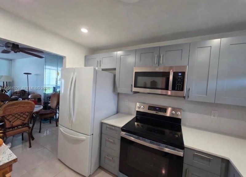 3051 E Sunrise Lakes Dr, Unit 211, Sunrise, FL 33322 Photo