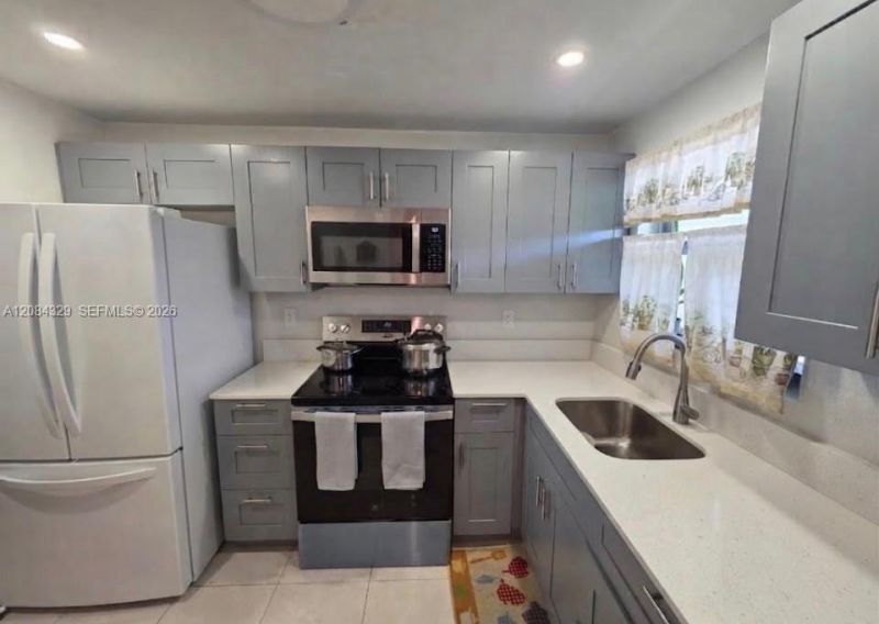 3051 E Sunrise Lakes Dr, Unit 211, Sunrise, FL 33322 Photo