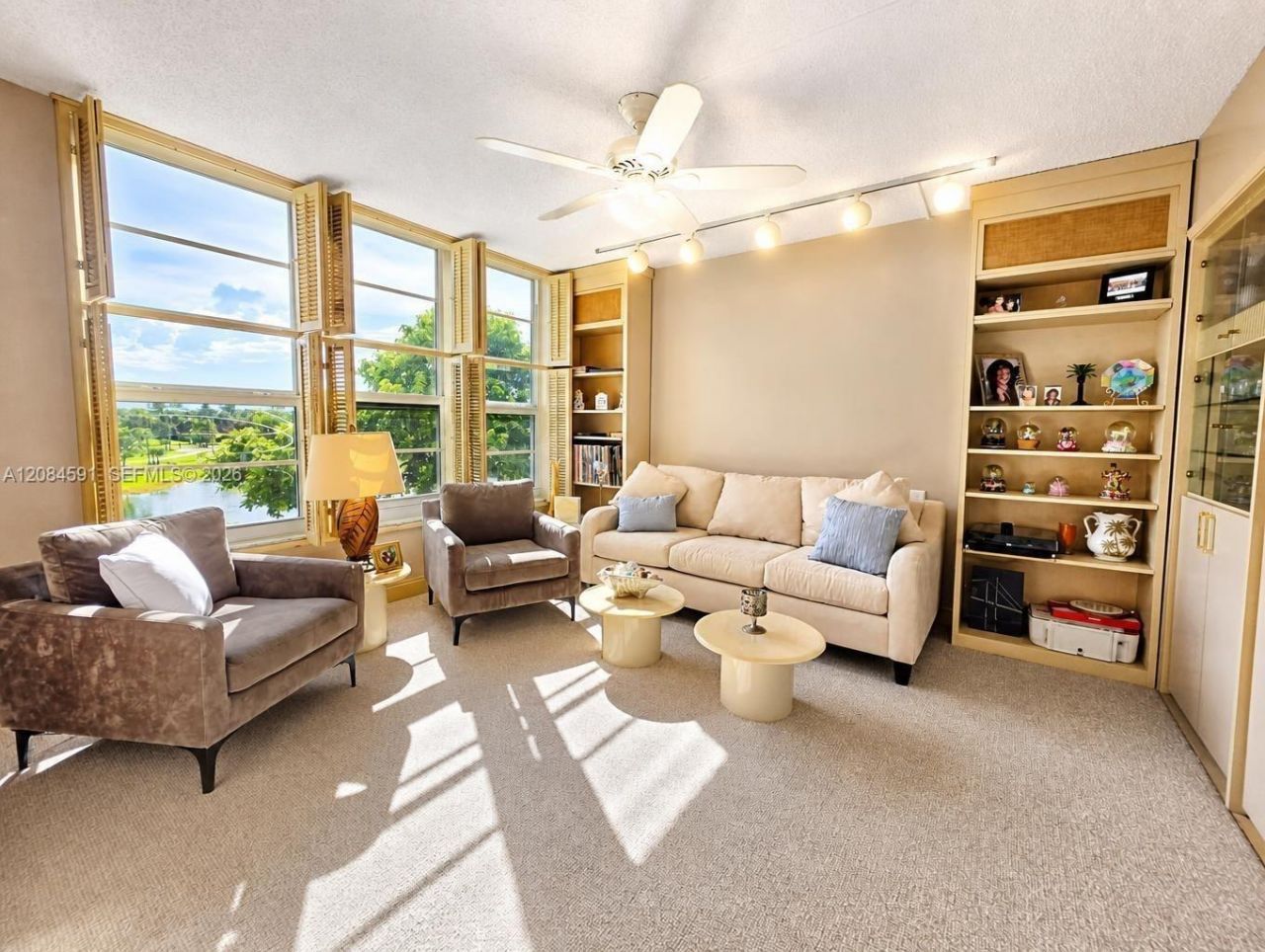 3980 Oaks Clubhouse Dr, Unit 409, Pompano Beach, FL 33069 Photo
