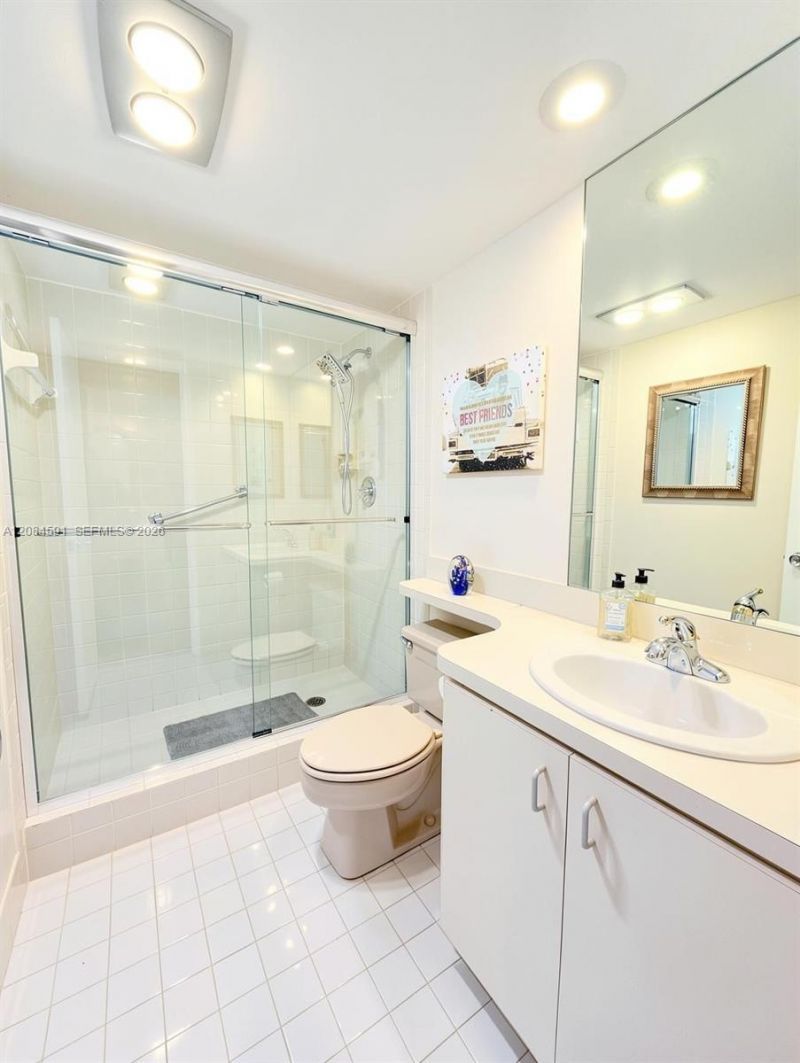 3980 Oaks Clubhouse Dr, Unit 409, Pompano Beach, FL 33069 Photo