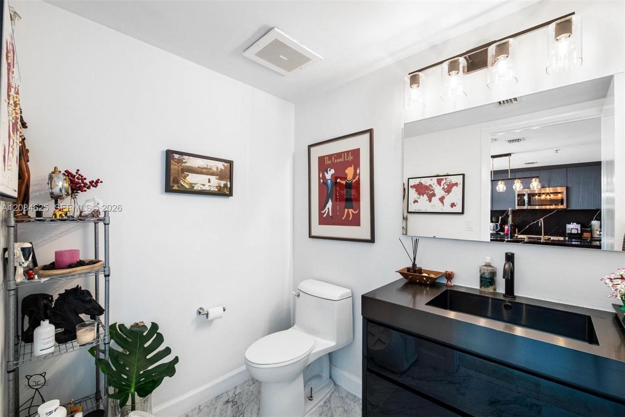 665 NE 25th St , Unit 403, Miami, FL 33137 Photo