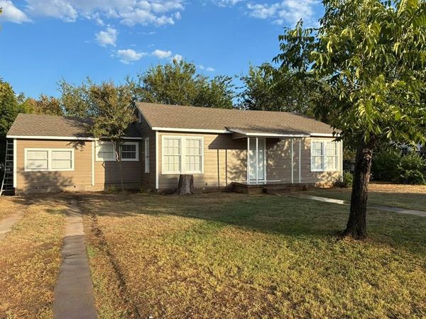 1102 La Monte Drive, Brownwood, TX 76801