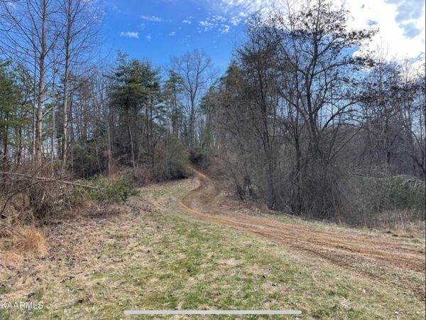150 Timber Oaks Lane, Pioneer, TN 37847