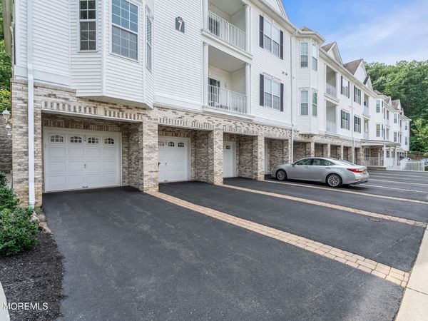 114 Bloomsbury Drive, Unit 114, Morganville, NJ 07751