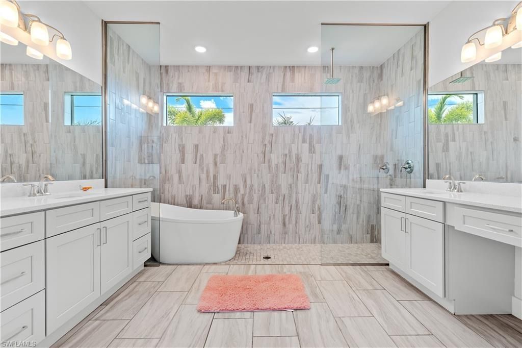 1213 SW 11th Ter, Cape Coral, FL 33991 Photo