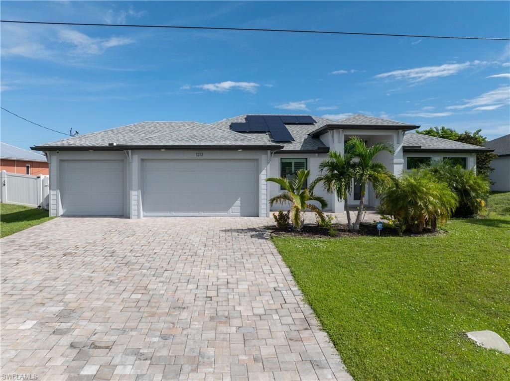 1213 SW 11th Ter, Cape Coral, FL 33991 Photo