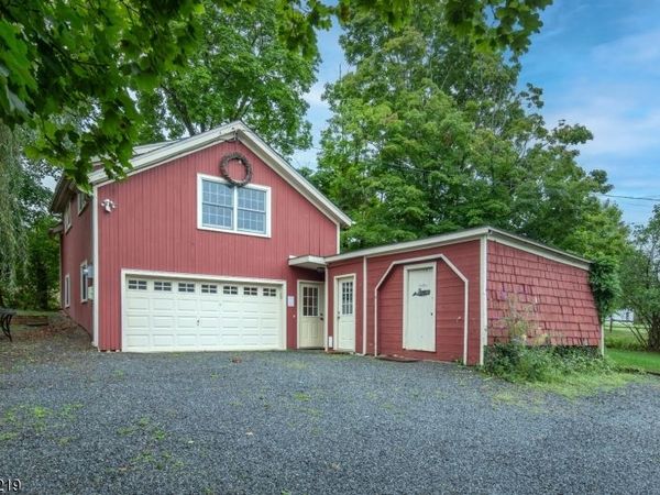 2 Hillcrest Ave, Peapack Gladstone, NJ 07934