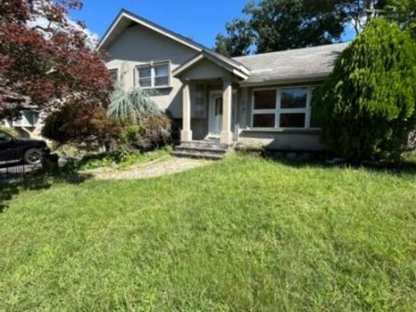 68 Westland Rd, Cedar Grove, NJ 07009