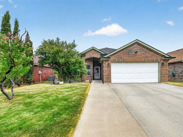 9228 Jason Drive , White Settlement, TX 76108