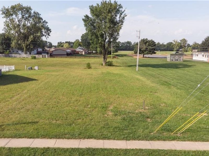 584 W Martindale Road, Union, OH 45322 Photo 2