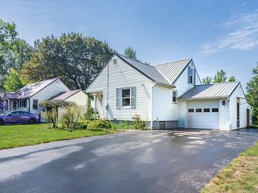 104 Van Mara Drive , Syracuse, NY 13212