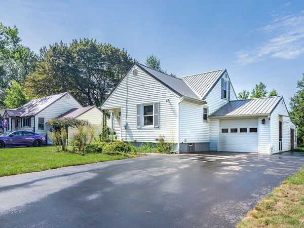 104 Van Mara Drive , Syracuse, NY 13212