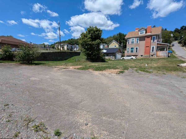 345 Locust Avenue, Fairmont, WV 26554