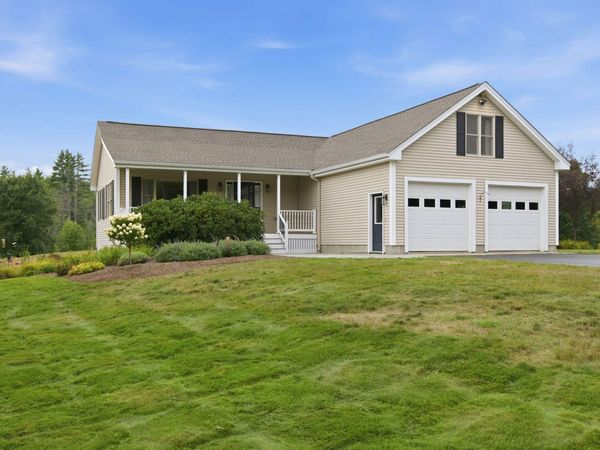7107 School Street, Loudon, NH 03307