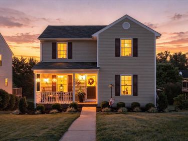 924 SHERWOOD AVE, WAYNESBORO, VA 22980