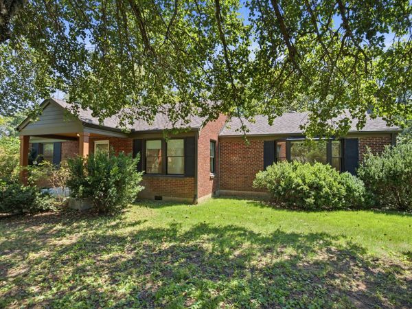 2310 Milton Dr, Nashville, TN 37216