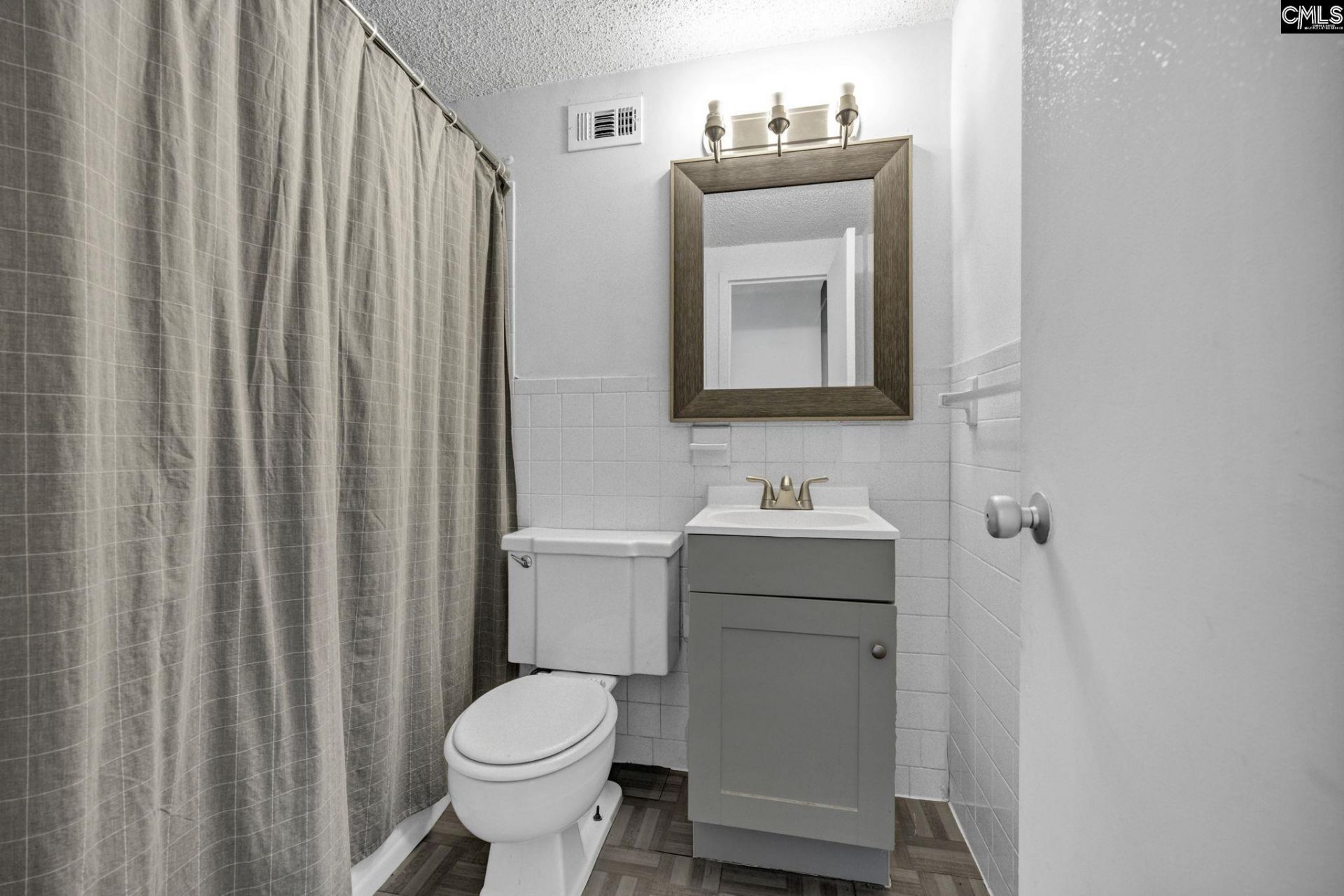 1520 Senate Street Photo 22