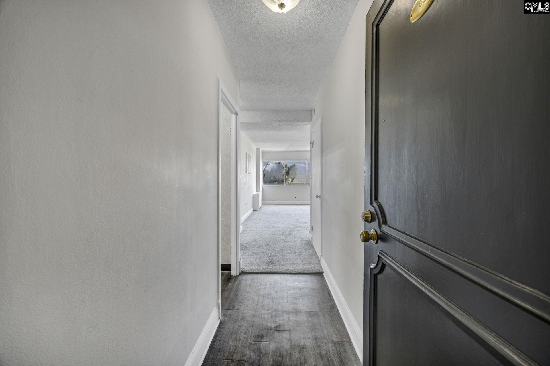 1520 Senate Street Photo 6