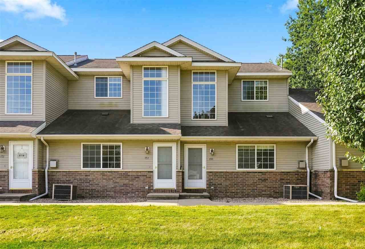 453 W Zeller St, North Liberty, IA 52317 Main Photo