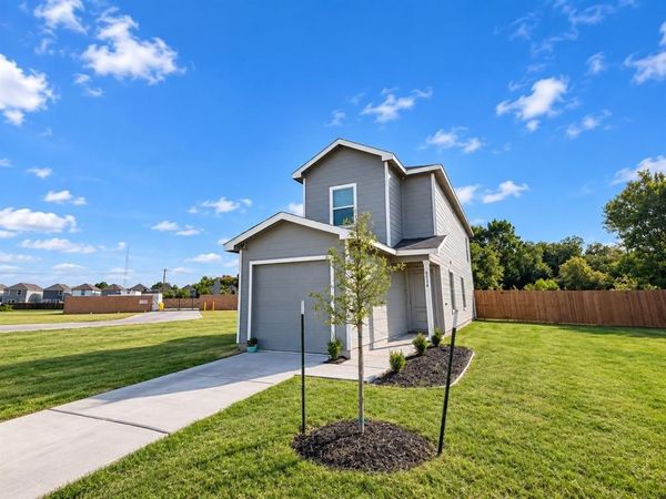 6834 Highlands Street , Princeton, TX 75407