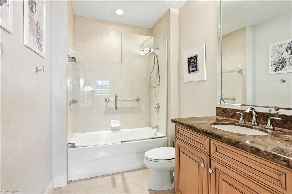 587 Avellino Isles Cir, Unit 101, Naples, FL 34119 Photo