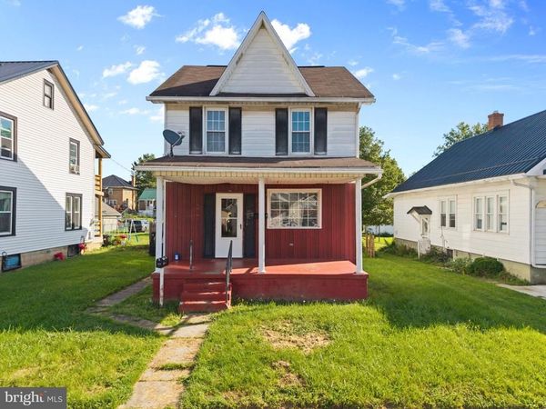 725 S WAYNE STREET , LEWISTOWN, PA 17044