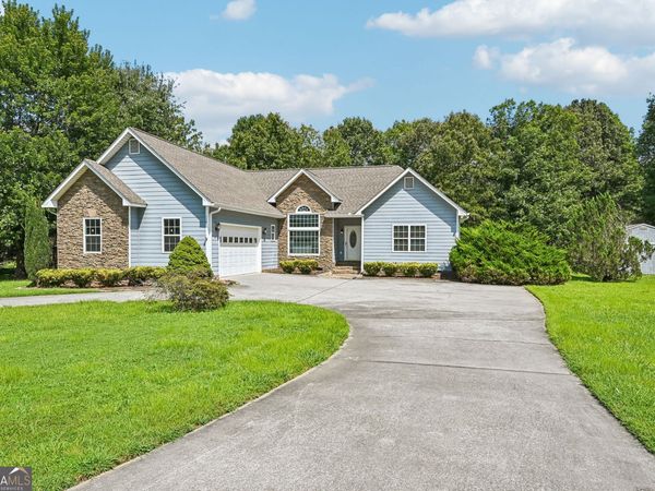 116 Savannah Street SE, Calhoun, GA 30701