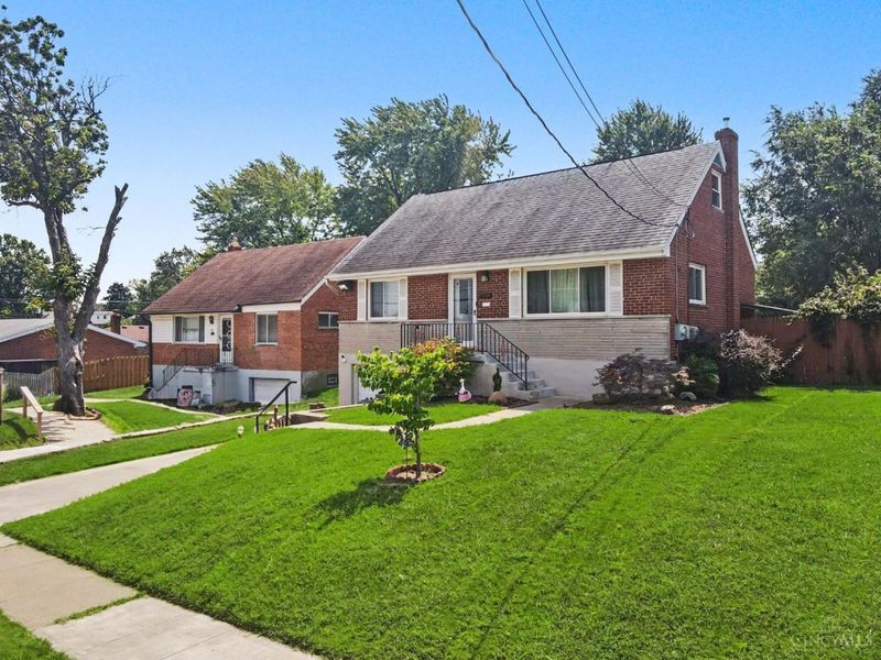 5345 Plumridge Drive, Delhi Township, OH 45238 Photo 2