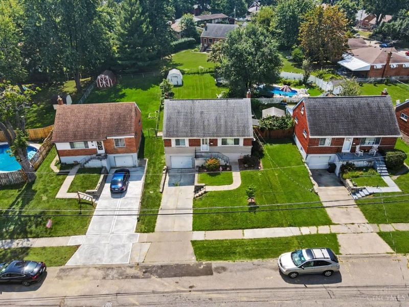 5345 Plumridge Drive, Delhi Township, OH 45238 Photo 4