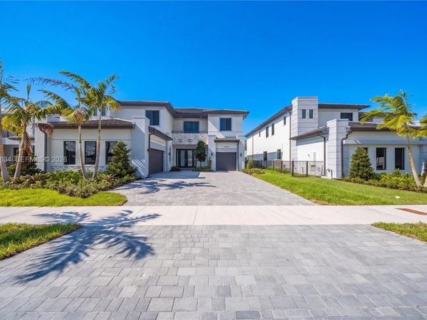 19581 NE 14th Ave , Miami, FL 33179