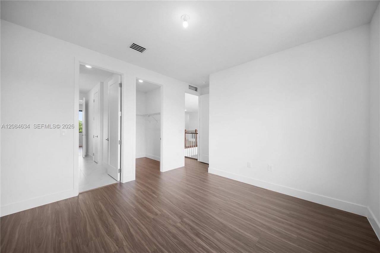 19581 NE 14th Ave, Miami, FL 33179 Photo