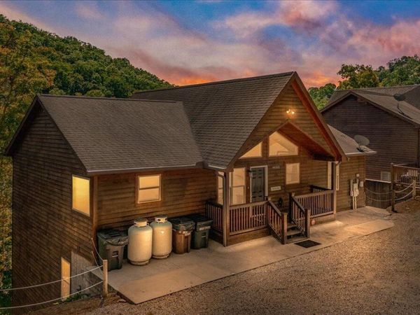 126 Bluewater Lane, LaFollette, TN 37766