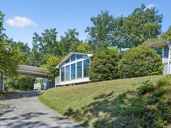 5603 S Briscoe Circle, Knoxville, TN 37912