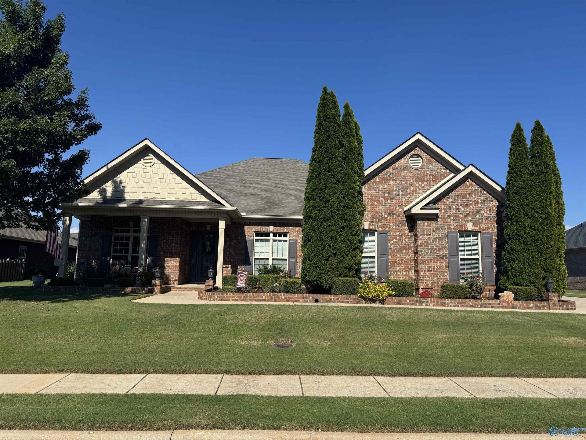75 Walnut Cove Boulevard, Huntsville, AL 35824 Main Photo