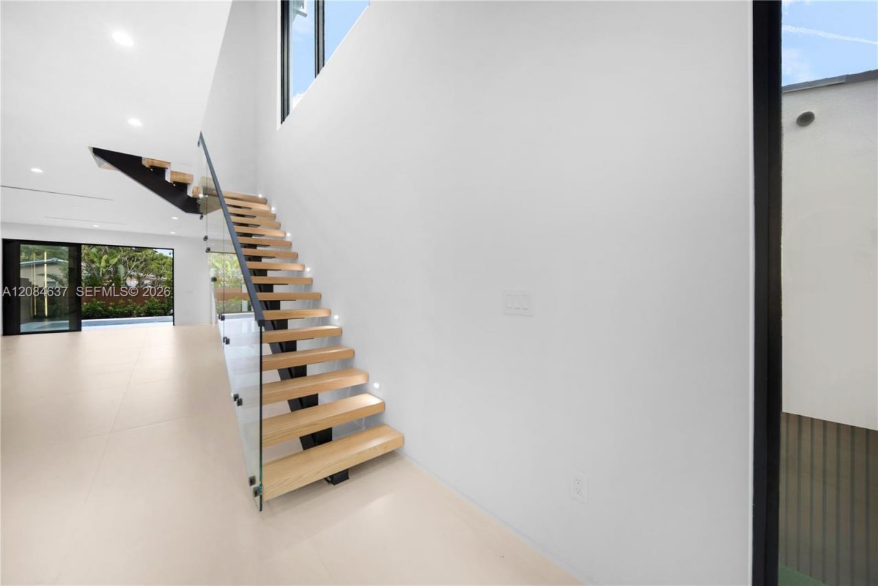 1328 NE 16th Ter, Fort Lauderdale, FL 33304 Photo