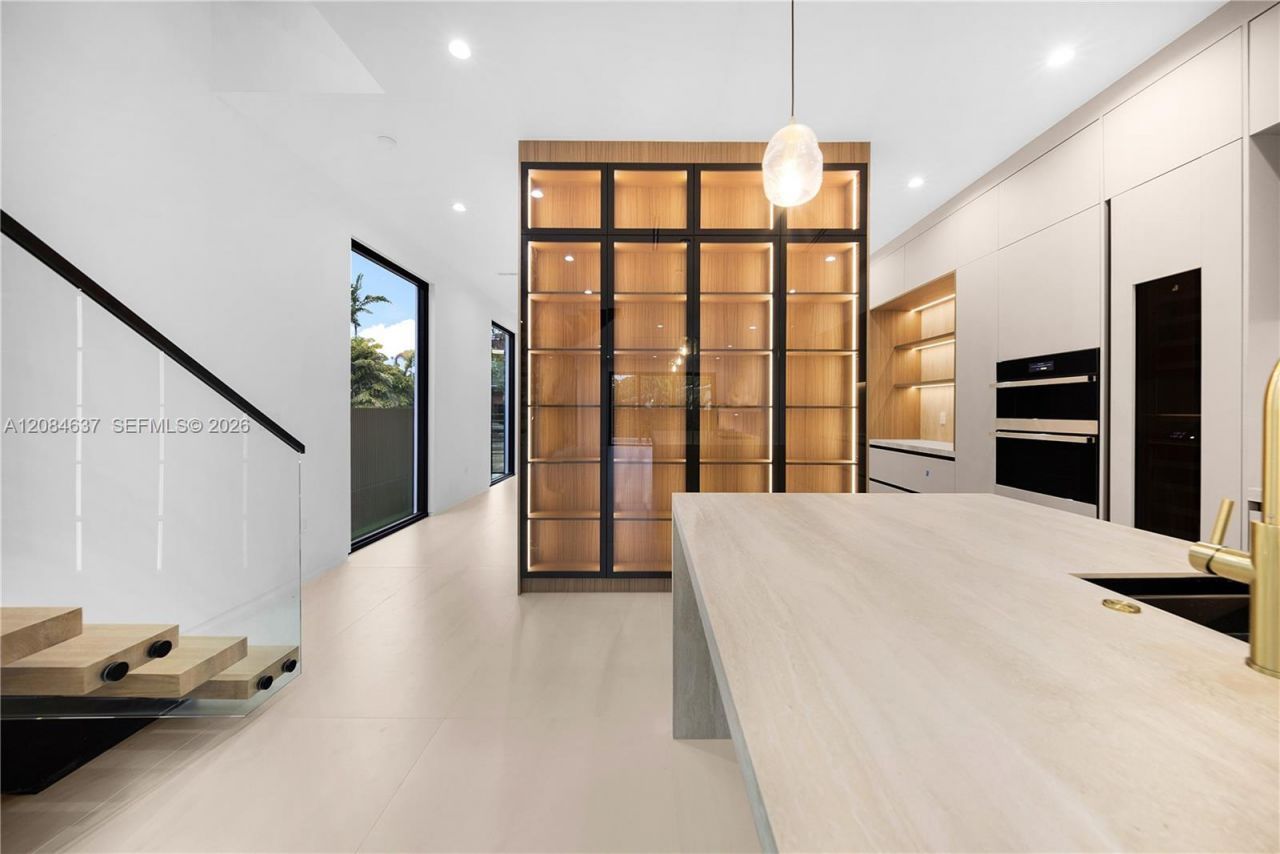 1328 NE 16th Ter, Fort Lauderdale, FL 33304 Photo