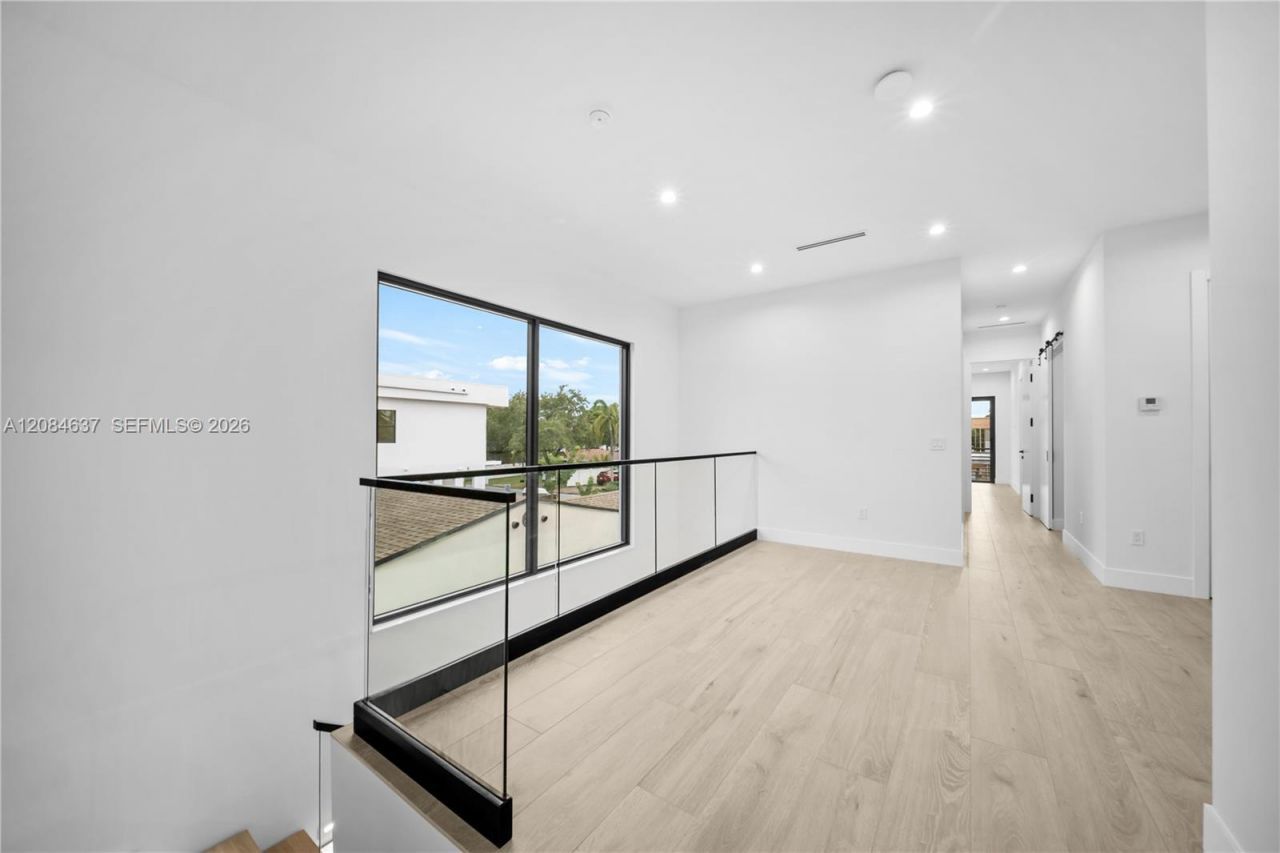 1328 NE 16th Ter, Fort Lauderdale, FL 33304 Photo
