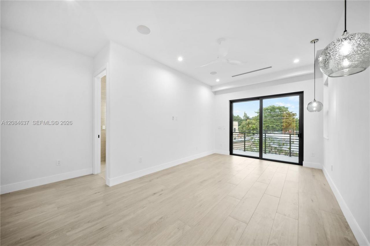 1328 NE 16th Ter, Fort Lauderdale, FL 33304 Photo