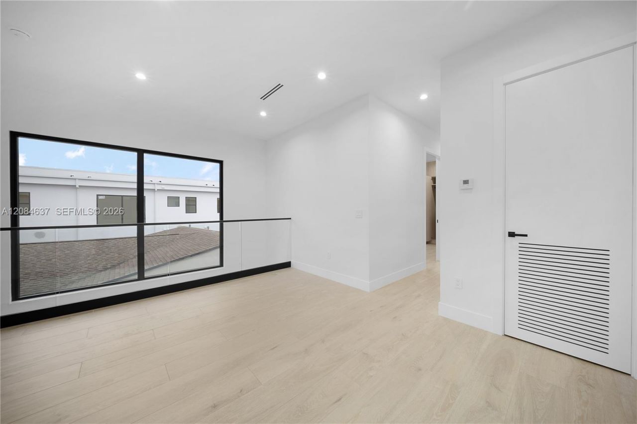 1328 NE 16th Ter, Fort Lauderdale, FL 33304 Photo