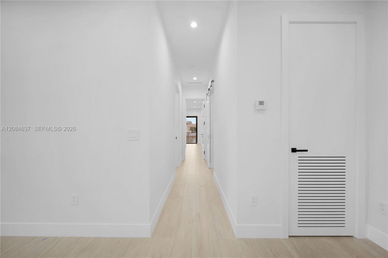 1328 NE 16th Ter, Fort Lauderdale, FL 33304 Photo