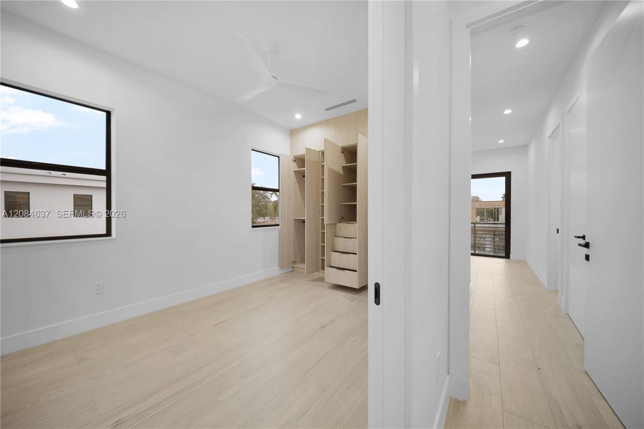 1328 NE 16th Ter, Fort Lauderdale, FL 33304 Photo